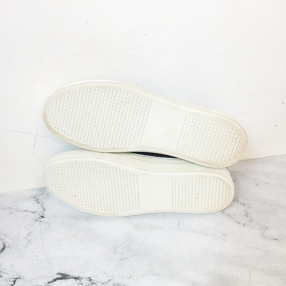 Material Girl Grey Sneaker 10 NWT - Picture 7 of 7